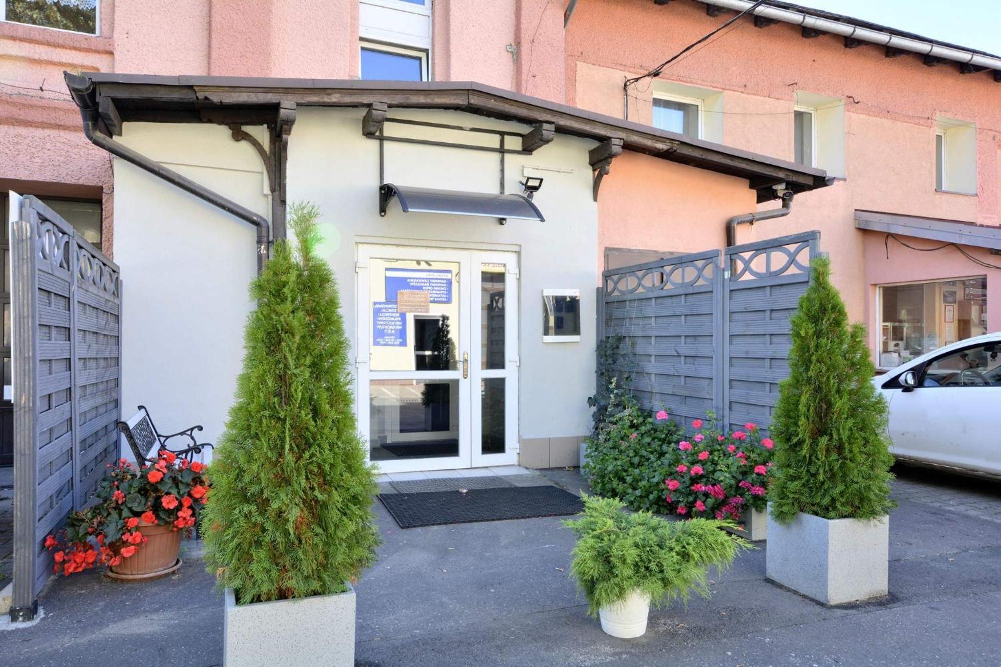 Noclegi Walbrzych - Pokoje Konrad Exterior photo
